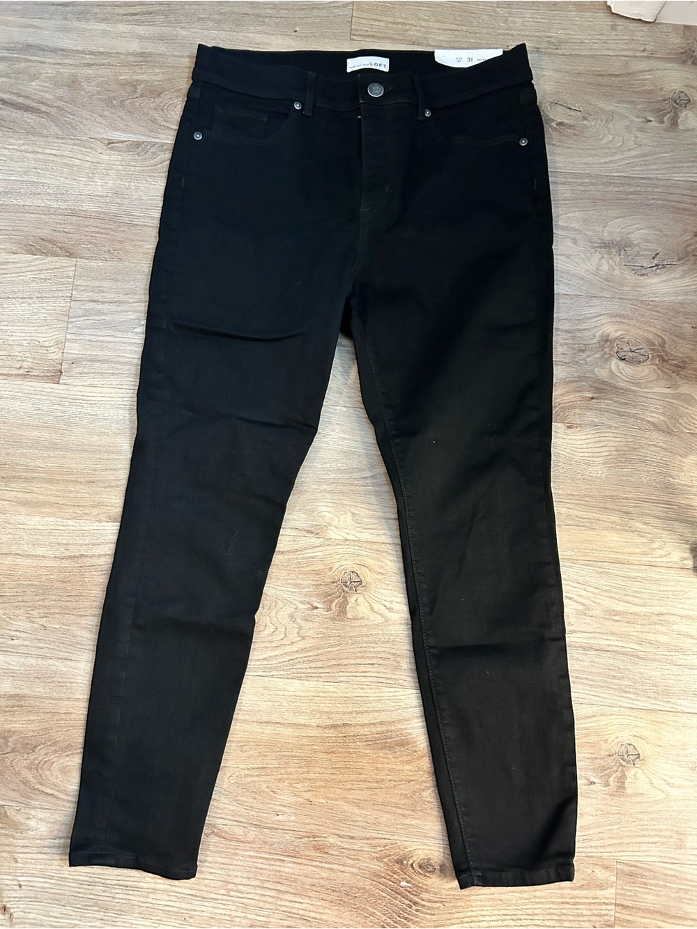 Slim  High-Rise Black Women's Jeans new with tags 🚨